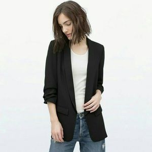 Zara women’s black blazer